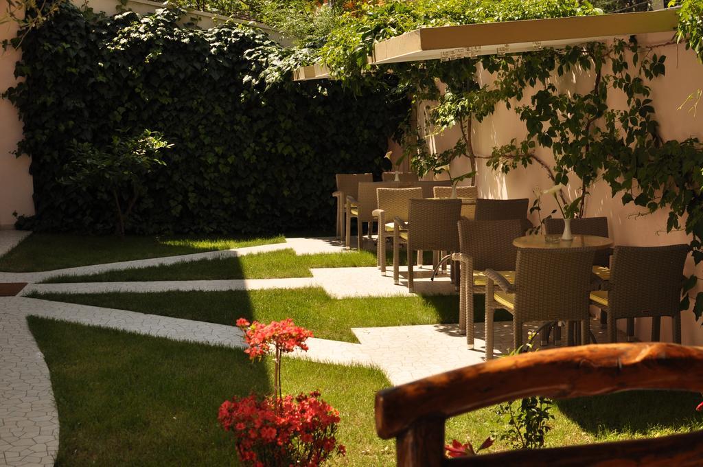 Theranda Boutique Hotel