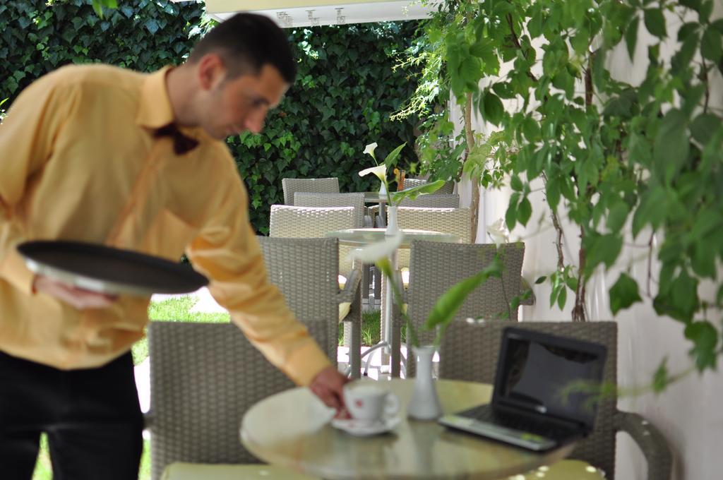 Theranda Boutique 3*